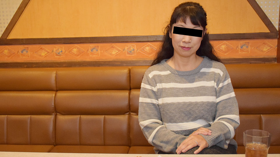 Dating With 55-year-old Sensitive Wife (PacoPacoMama-012718_214)