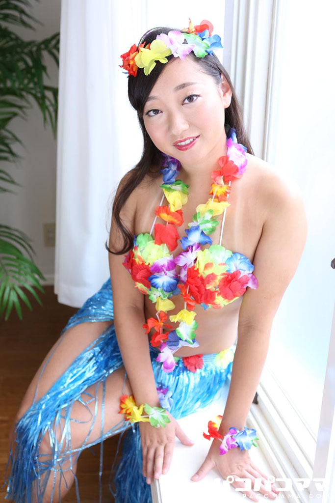 限界まで腰を振る!魅惑のエロダンサー
