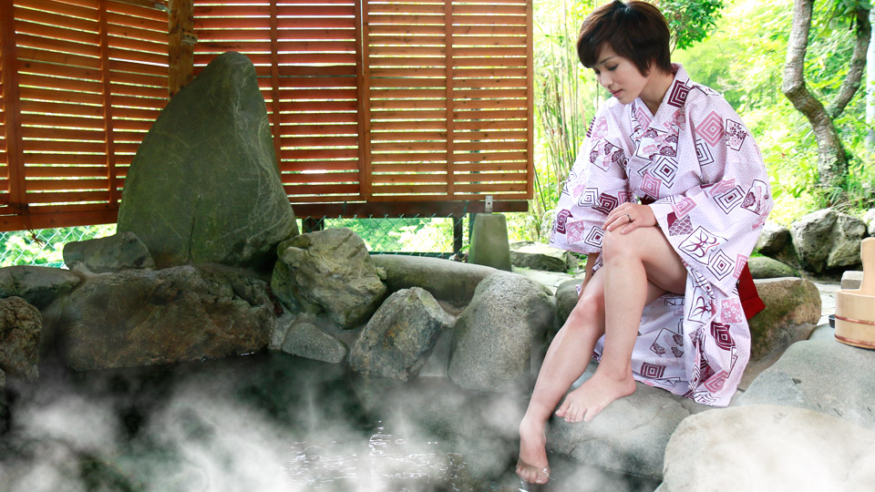 Dirty Secret Affair Trip with This Cute Wife (PacoPacoMama-051821_478)
