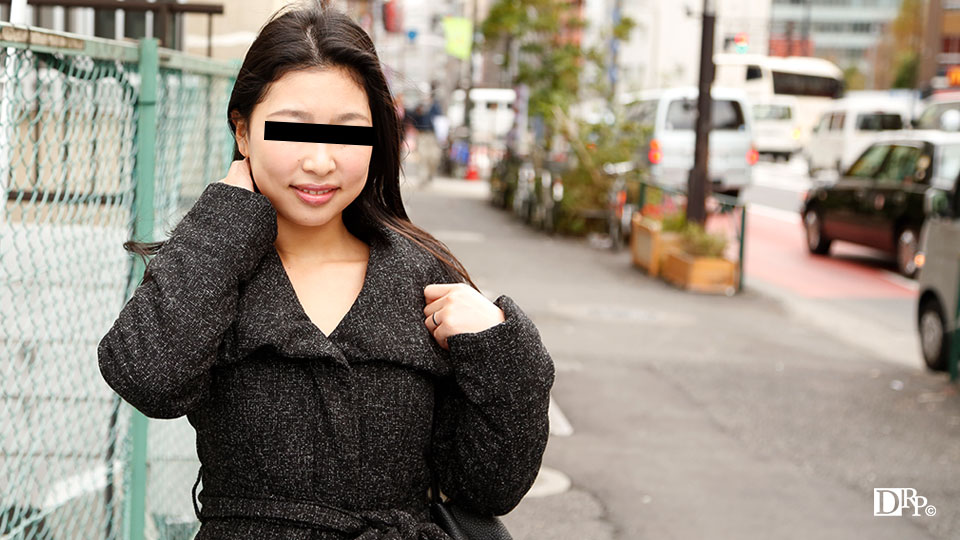 Persuade A Housewife. 29: The Secret Desire in A Young Wife (PacoPacoMama-071317_117) sample image 1