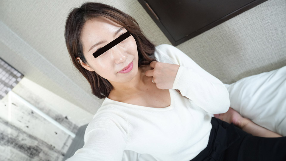 Frustrated Married Woman Who Sent DM And Wanted to Get Fucked! : Yoko Fujita (PacoPacoMama-091623_911)