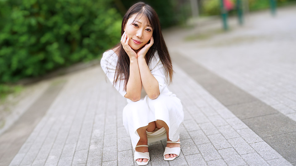 A freaky beautiful mature woman I met on a dating app (PacoPacoMama-101224_100)