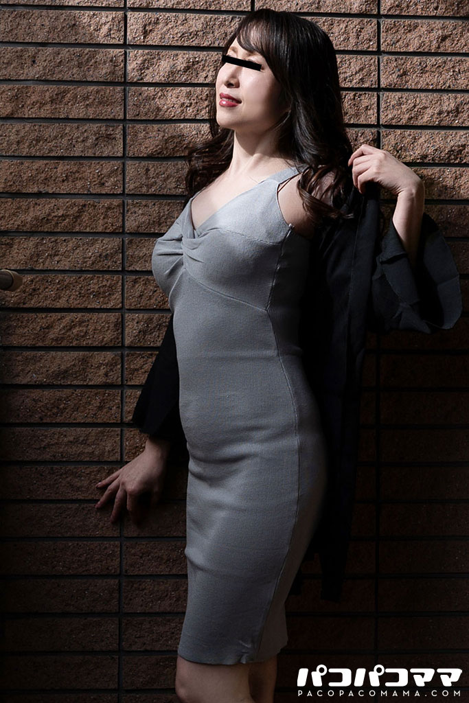 脳天まで届く熟女の卑猥な接写アングルSEX