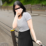 奥さん、今はいてる下着を買い取らせて下さい！ ~出産してバストBカップがDカップになった人妻~