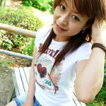 スレンダーボディにDカップ